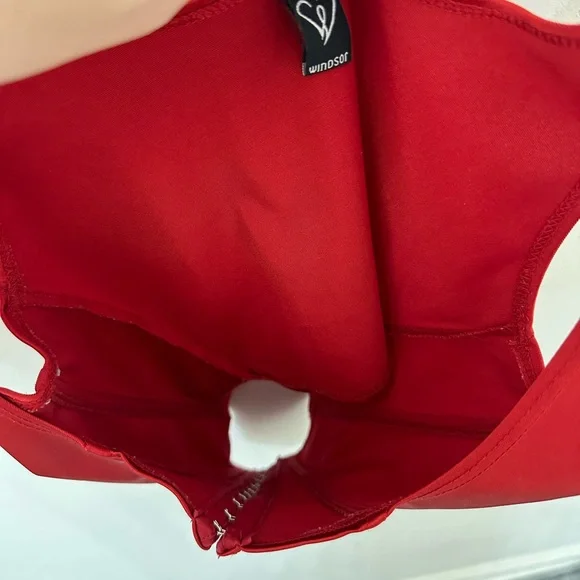 Windsor Red Cropped Corset Top - Picture 7 of 7